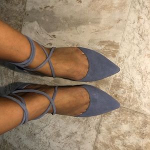 Size 6, never worn except to try on once received, and then to sell.